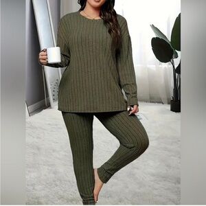Boutique 
Olive Green Ribbed Pajama Set